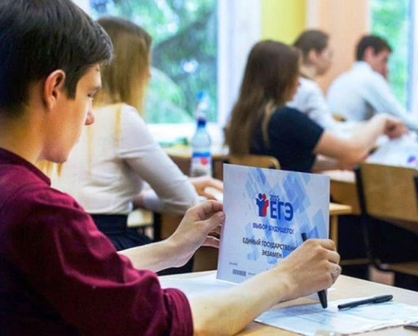 👨‍🎓На ЕГЭ в Воронежской области организаторам запретили прикасаться к выпускникам