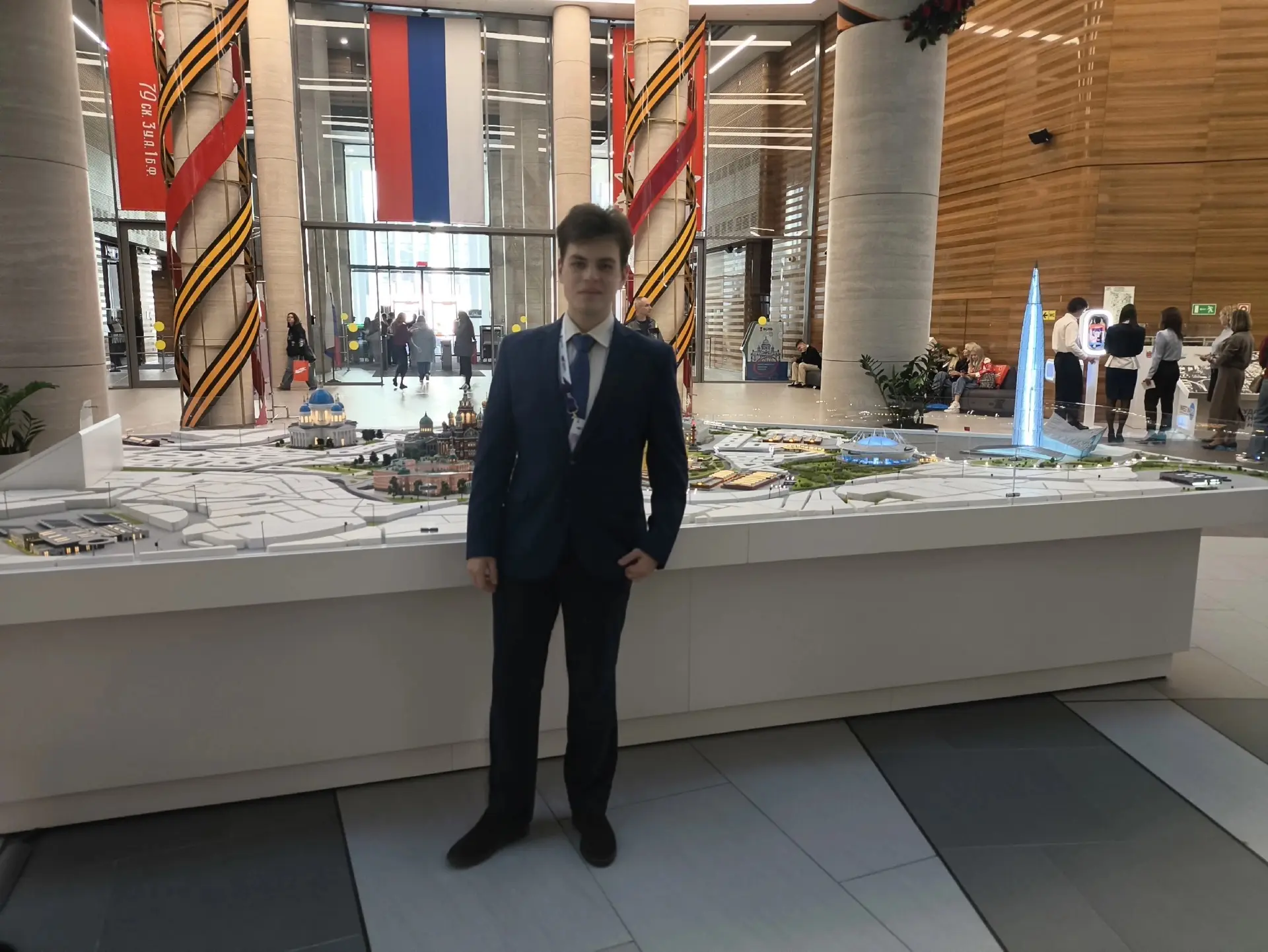 🇷🇺 Яркие будни на Всероссийском форуме «Мы — граждане России»!