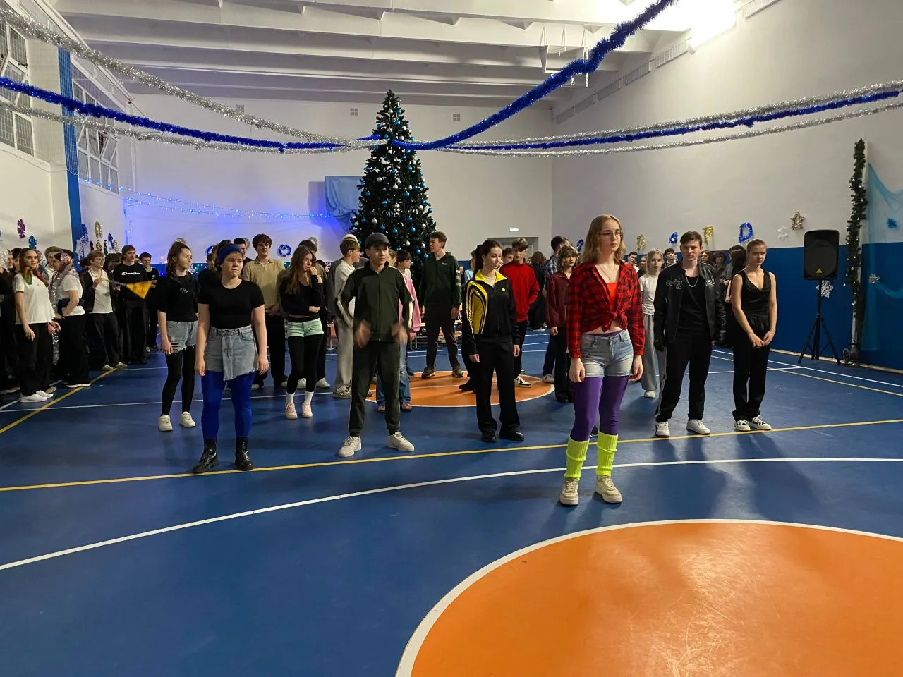 А третий день был наполнен красками и стилем 90-х🎄