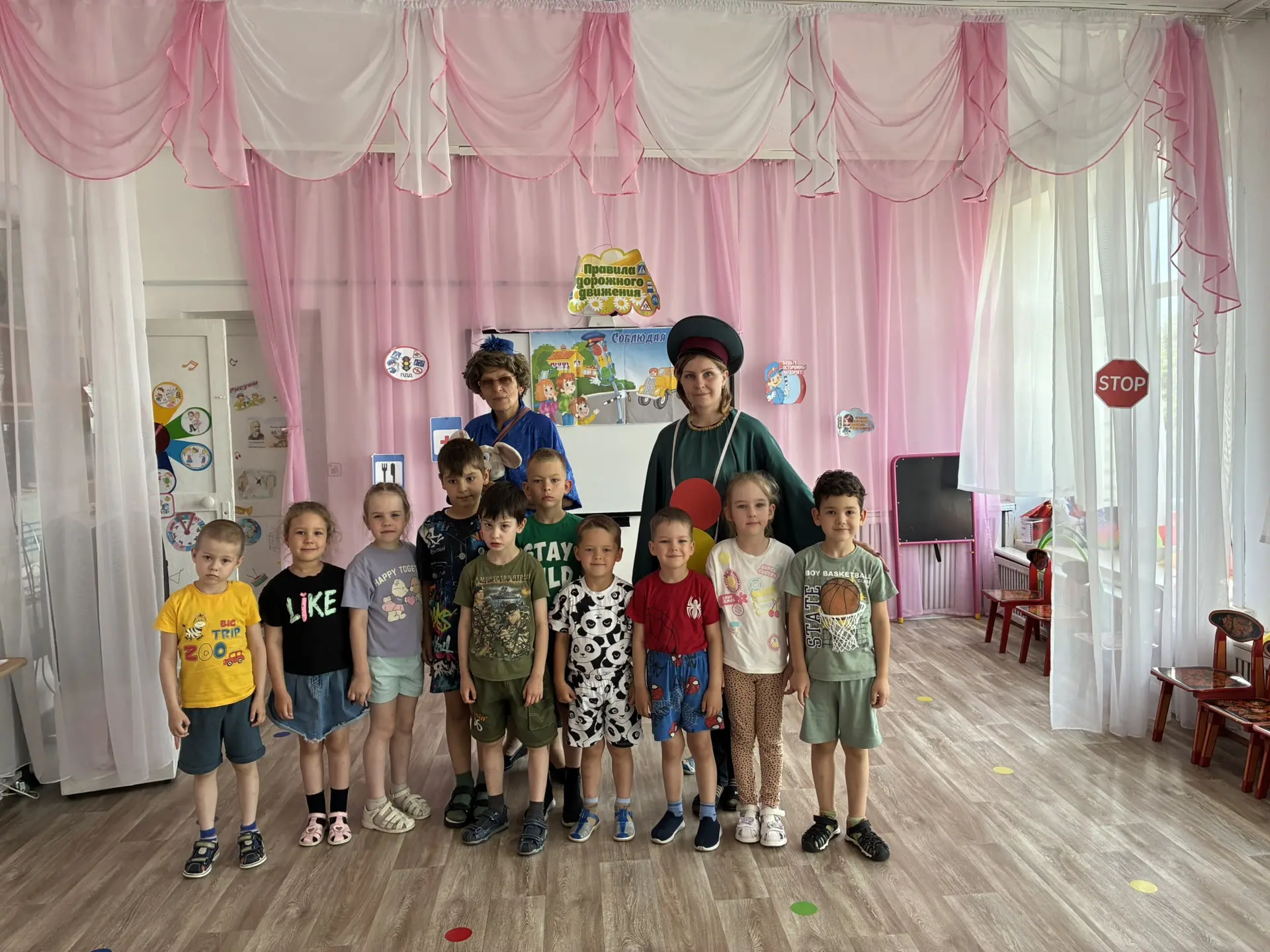 В рамках недели «Азбука безопасности» в детском саду состоялось тематическое развлечение «Правила до