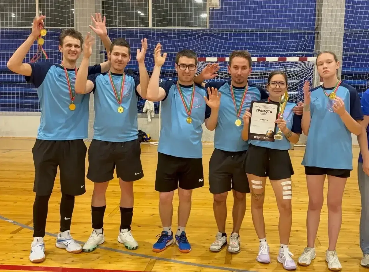 🏐 В Альметьевске прошёл межрегиональный турнир по волейболу в честь 100-летия ВОГ