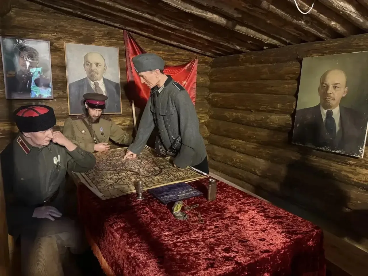 Выходные - с пользой! 🇷🇺  2Б патриотично завершил прохождение трека «Орлёнок - Хранитель историческо