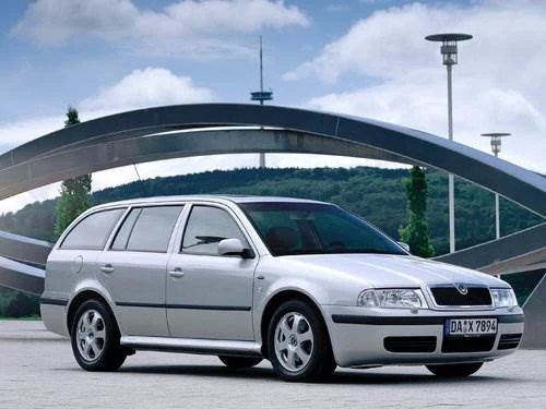 Прошивка Skoda Octavia ME7.5.x 036906032J_0261207194_370922