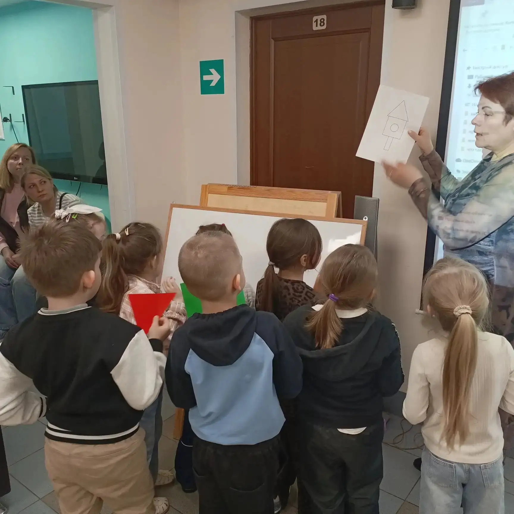 🐦 Не просто День смеха, а ещё и праздник пернатых!  Ребята из дошкольного отделения «Золотой ключик»
