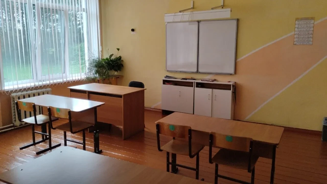 В  Новоуйскую среднюю школу требуется педагог, готовый вдохновлять ребят и делать матем...