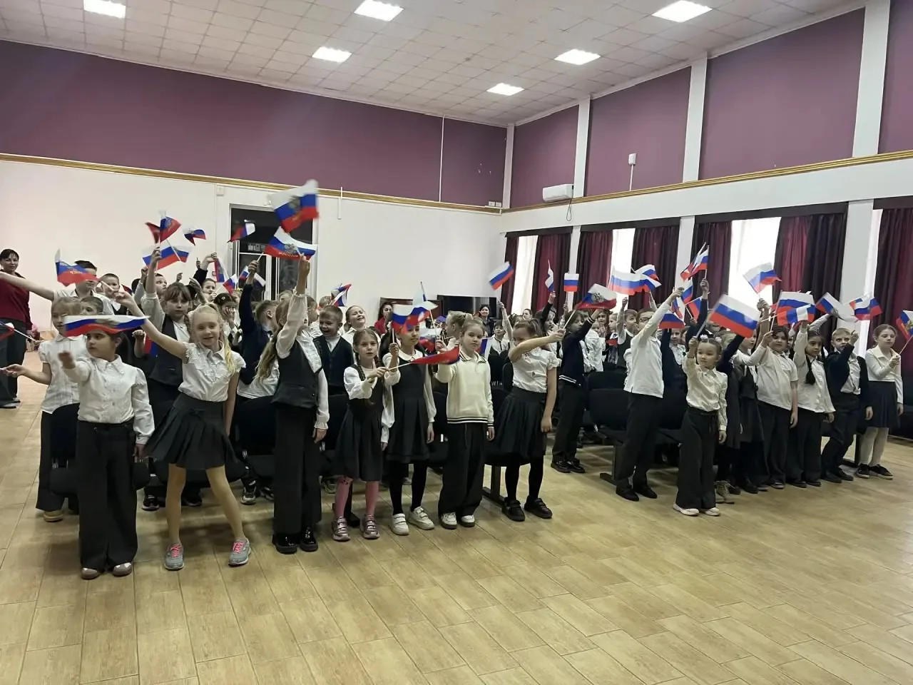 🇷🇺 18 марта — важная дата в истории нашей страны. В этот день мы празднуем День воссоединения Крыма 