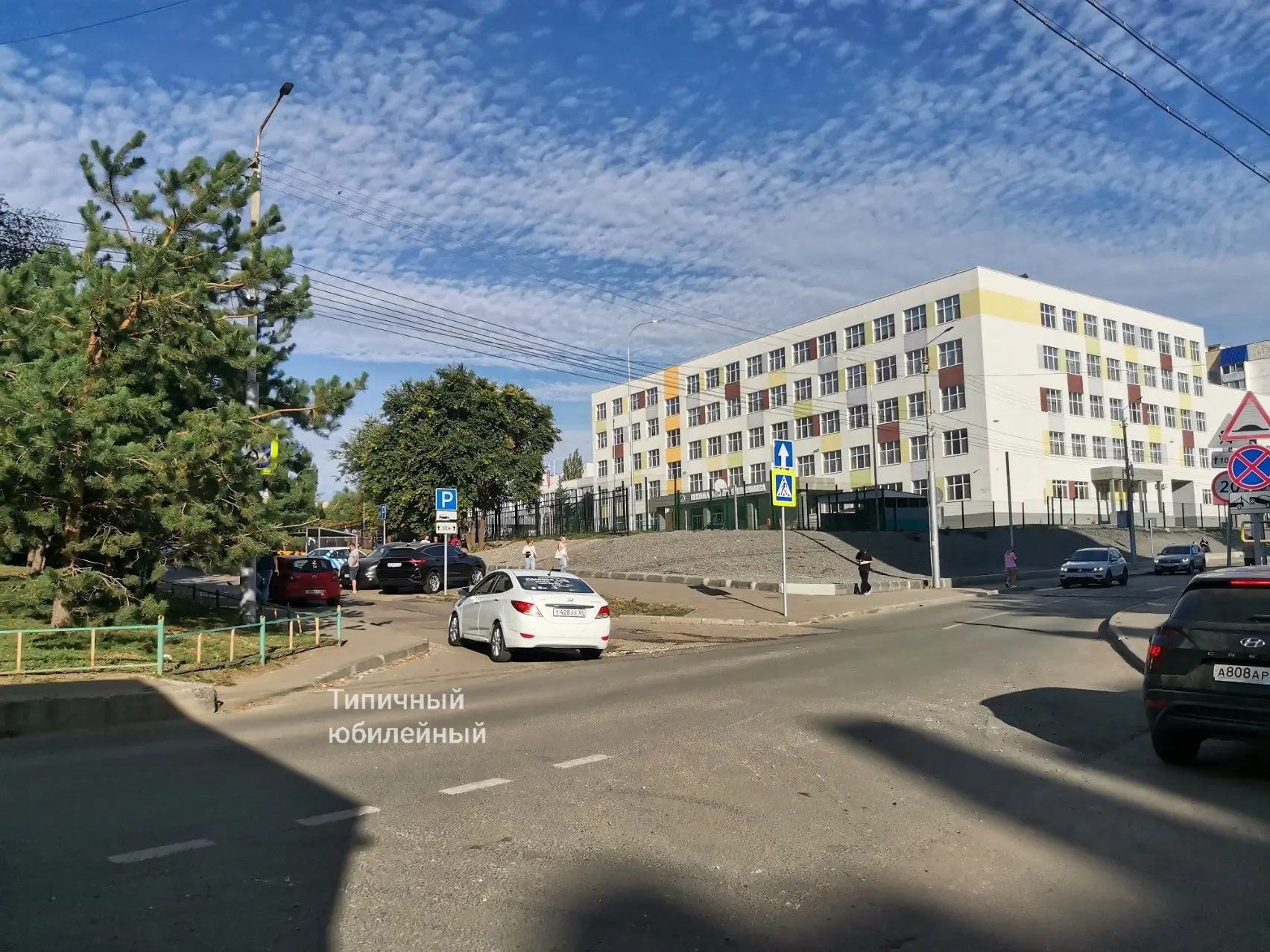 На Державинской наконец-то установили знаки одностороннего движения (от Ларионова до Ше...