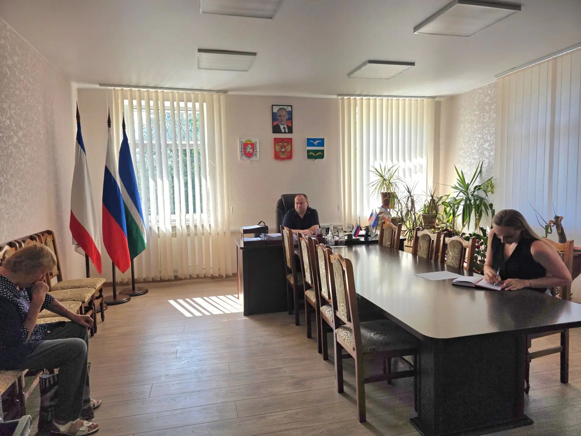 Глава Администрации Первомайского района Александр Соколовский провёл приём граждан.