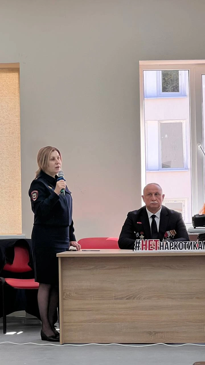 Урок о вреде наркотиков проводят сегодня для учеников 28 школы Нальчика. С подростками ...