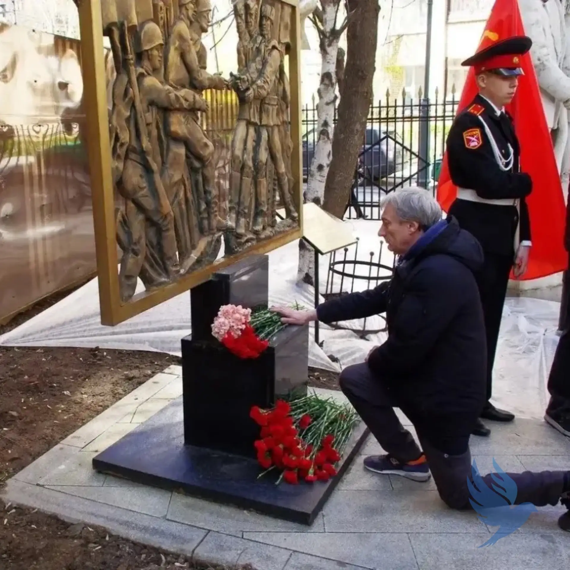 🕊️ Память, объединяющая страны  📅 25 апреля 1945 года произошло историческое событие — встреча совет