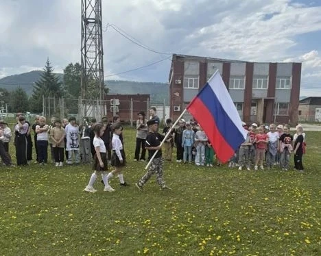 🇷🇺Гордость за Россию! 

В преддверии Дня России наши образовательные учреждения погрузились в атмо