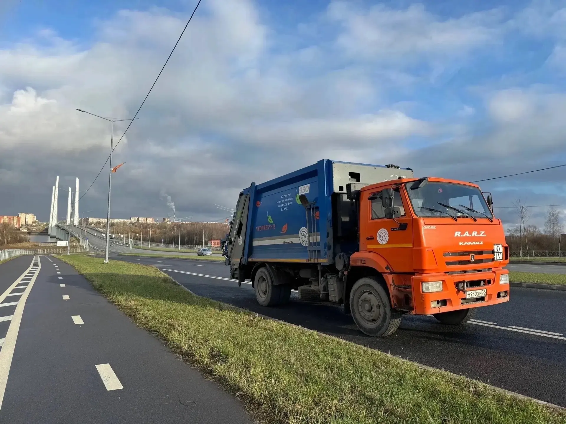 🚛 Возможности спецтехники: какой транспорт работает на маршрутах?