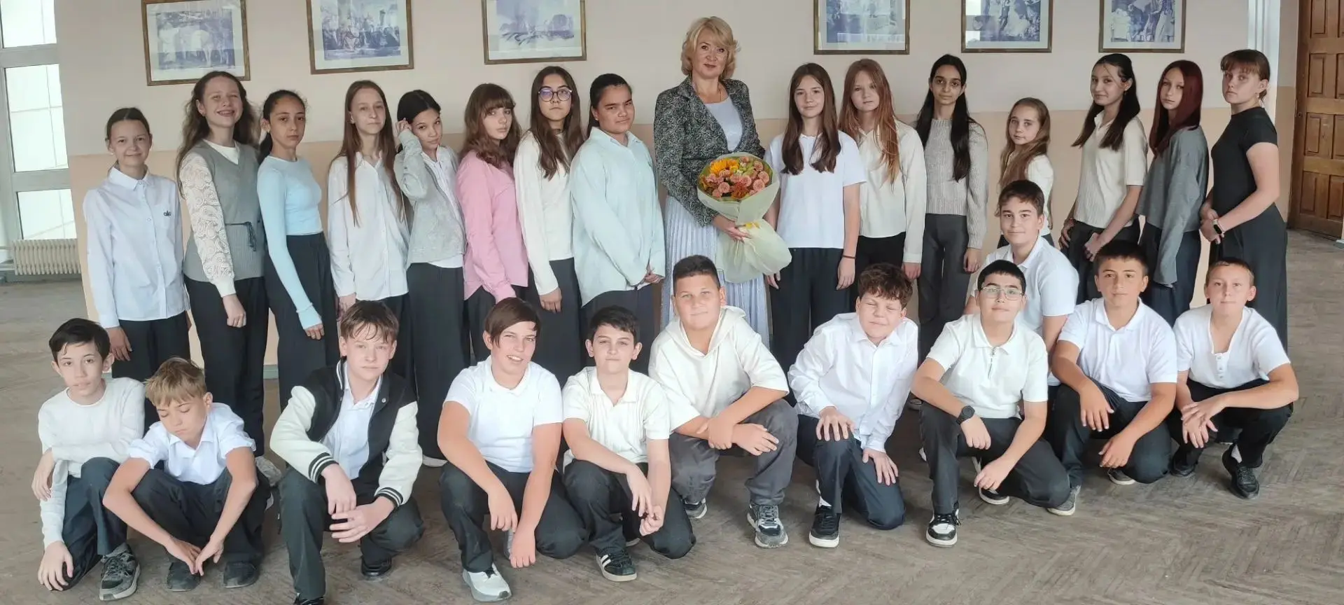 📸 Самые теплые улыбки: День учителя в объективе!