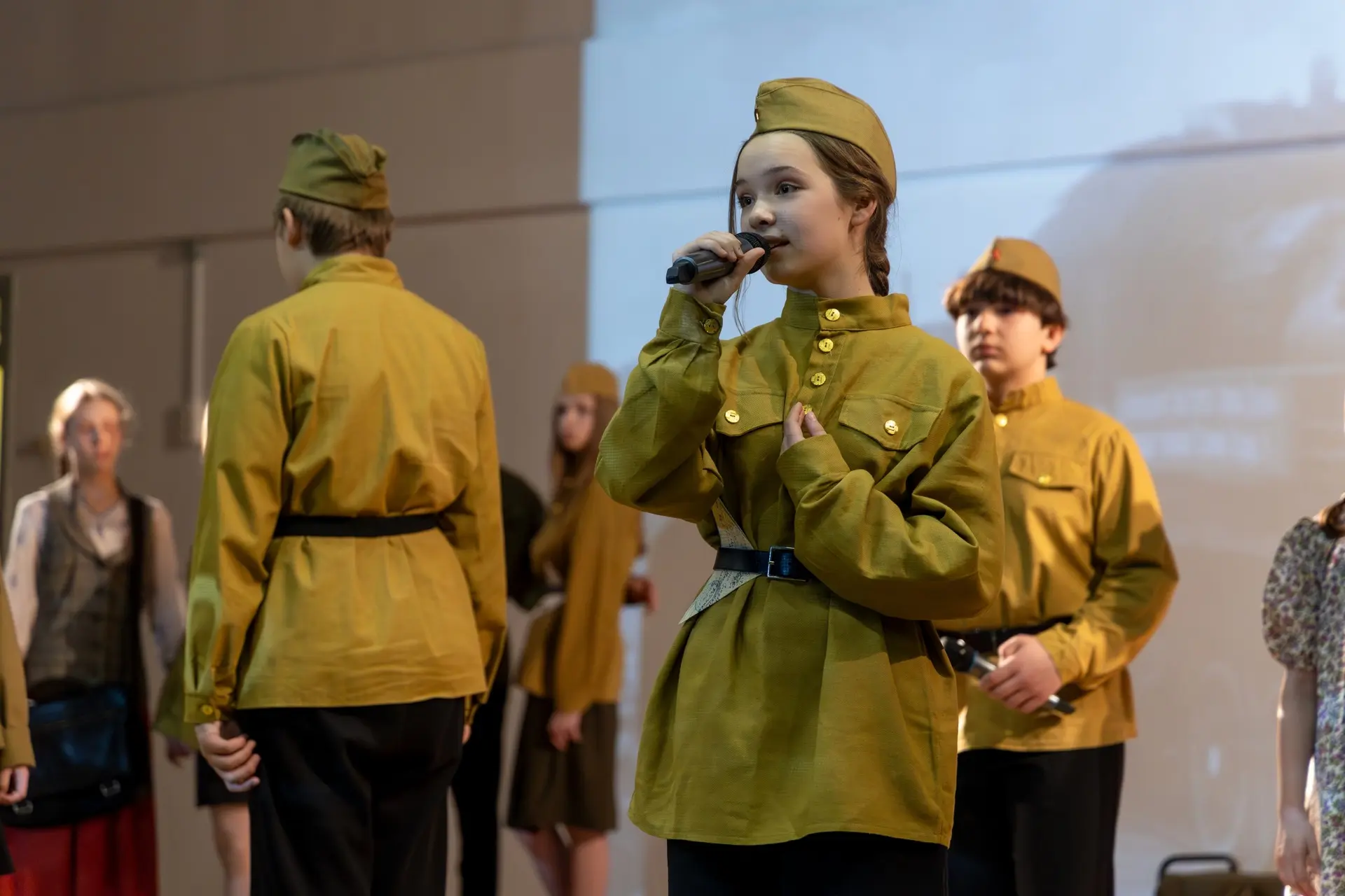 ⭐️ Мы помним! Мы гордимся! В Школе №2065 завершился цикл праздничных концертов  🎗️ Праздник 9 Мая - 