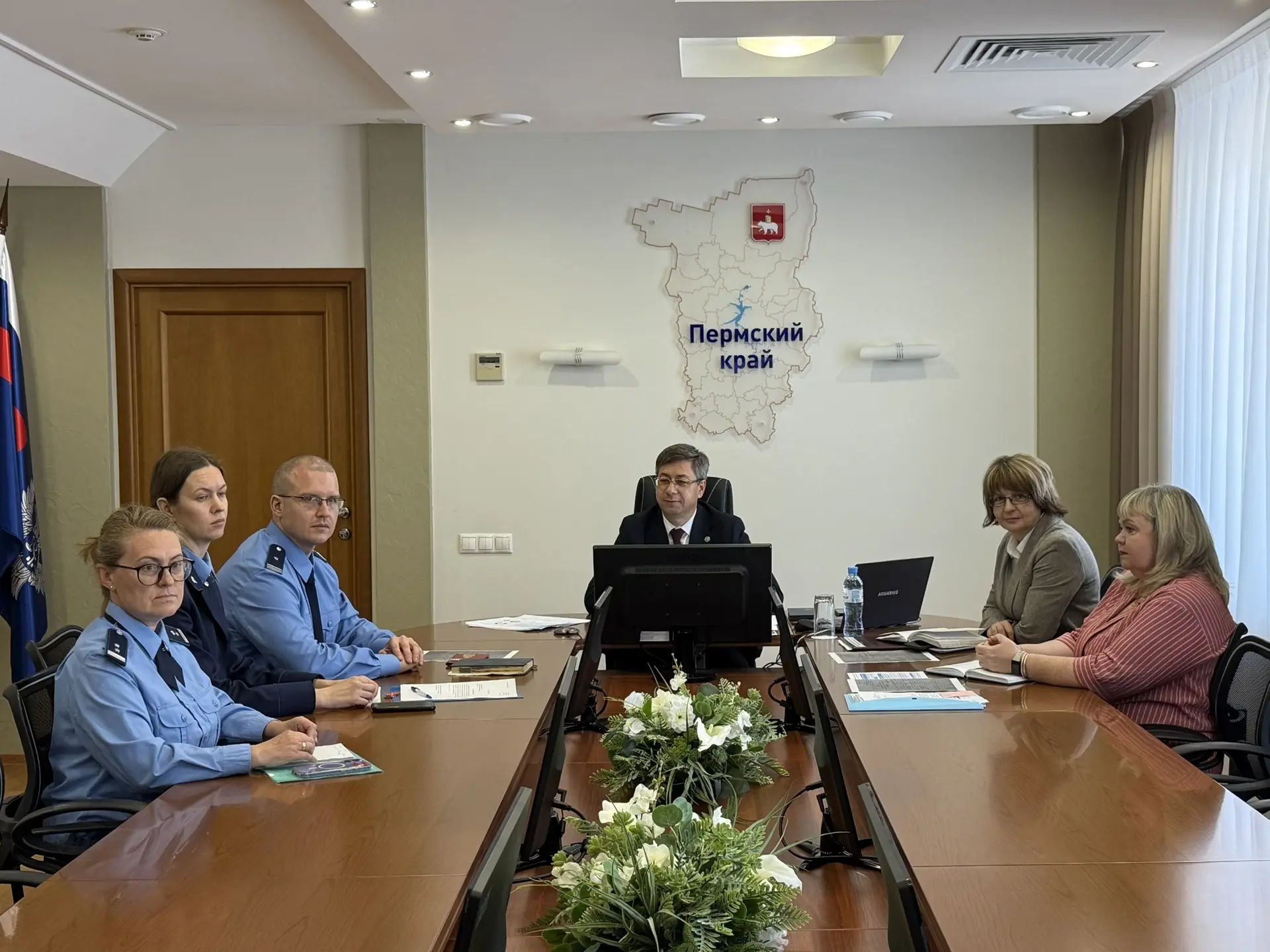 🗓️17 июня 2026 года руководитель УФК по Пермскому краю Оловянников Д.А. принял участие в совещании 