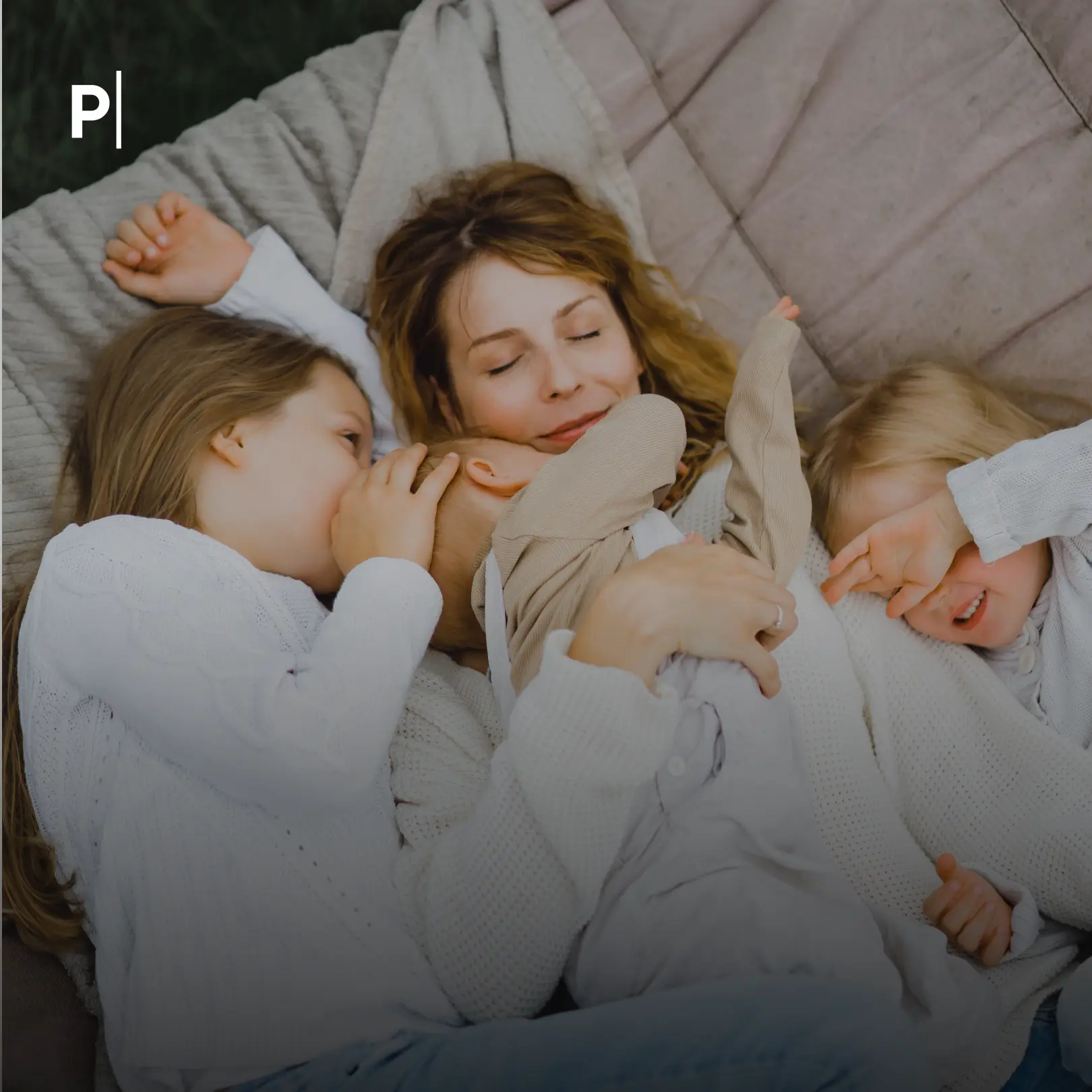 👩‍👧‍👧 Многодетным россиянкам предложили выдавать статус ветерана труда.   Согласно законопроекту, вн