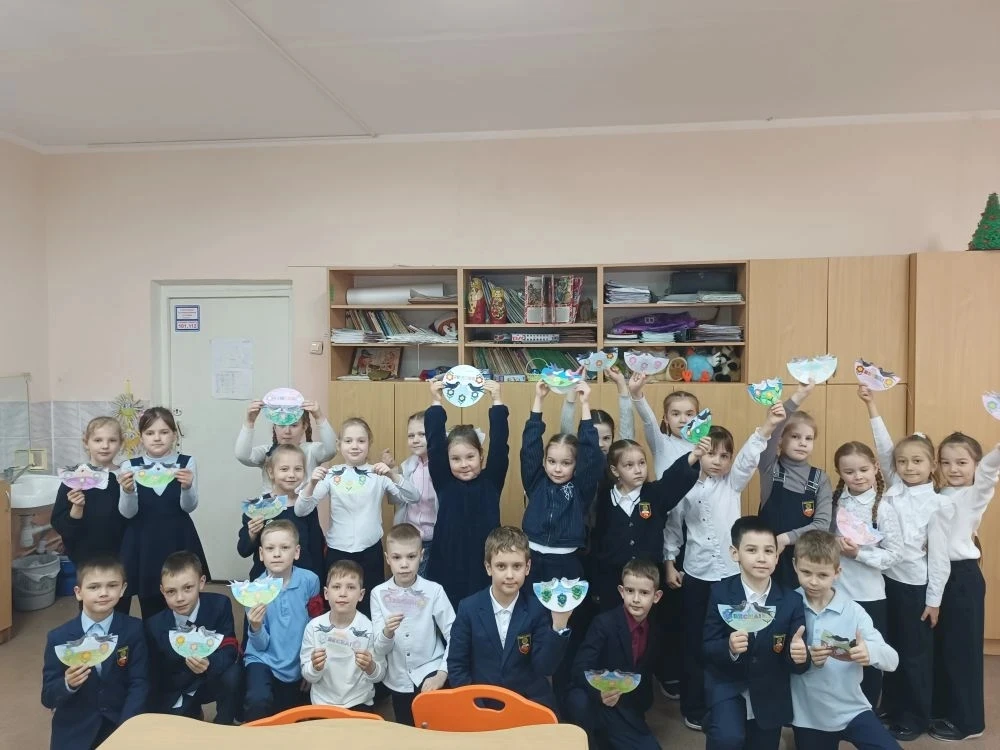 🌷 Дорогие ребята и уважаемые родители!  Сегодня мы отмечаем замечательный праздник — День труда!   Т