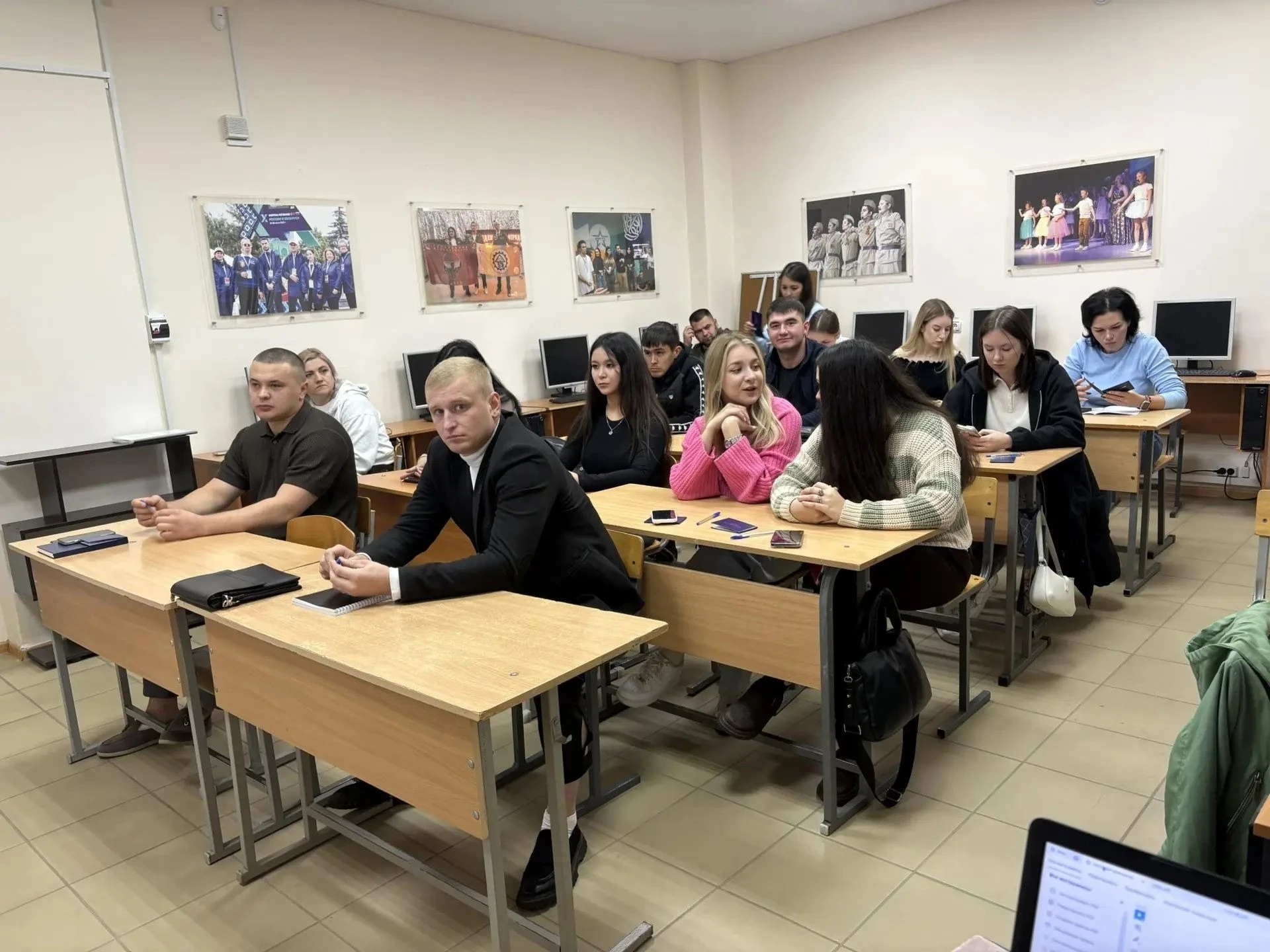 В Кумертауском филиале ОГУ прошло первое организационное собрание для заочников-первоку...