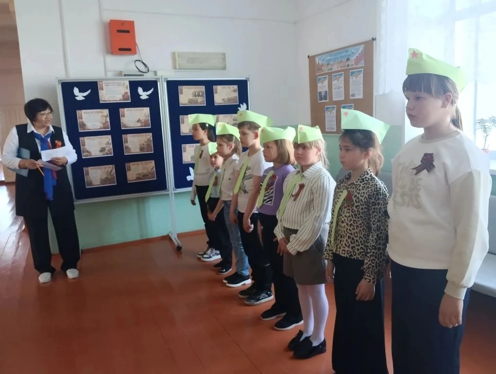 В Полозаозерской школе прошло замечательное мероприятие в рамках Девятого дня Большого мая. Ребята с