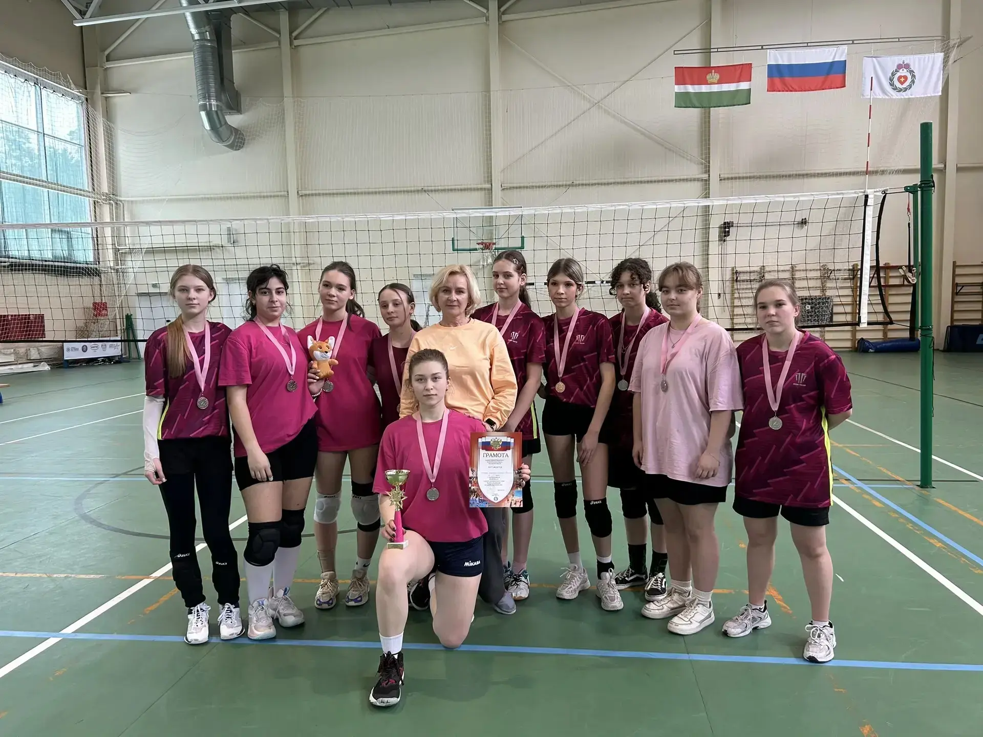 Сегодня состоялись соревнования по волейболу в рамках Боровской школьной спортивной лиги. Соревно