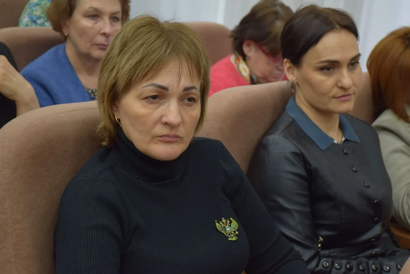 Безопасность - в центре внимания  Внеочередное заседание краевой комиссии по делам несовершеннолетни