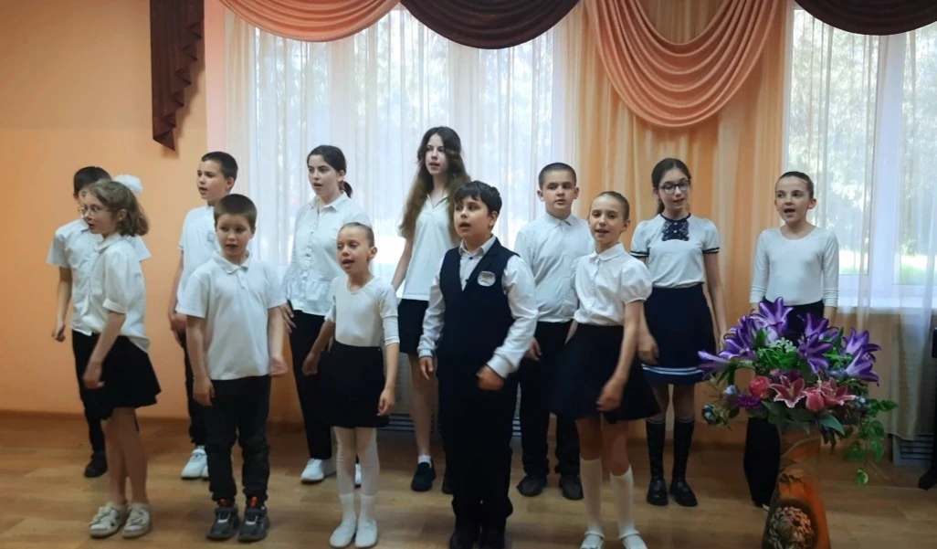Репетиции, видеосъёмка и контрольные уроки в детских объединениях "Поём вместе" и "Поющие сердца" ЦД