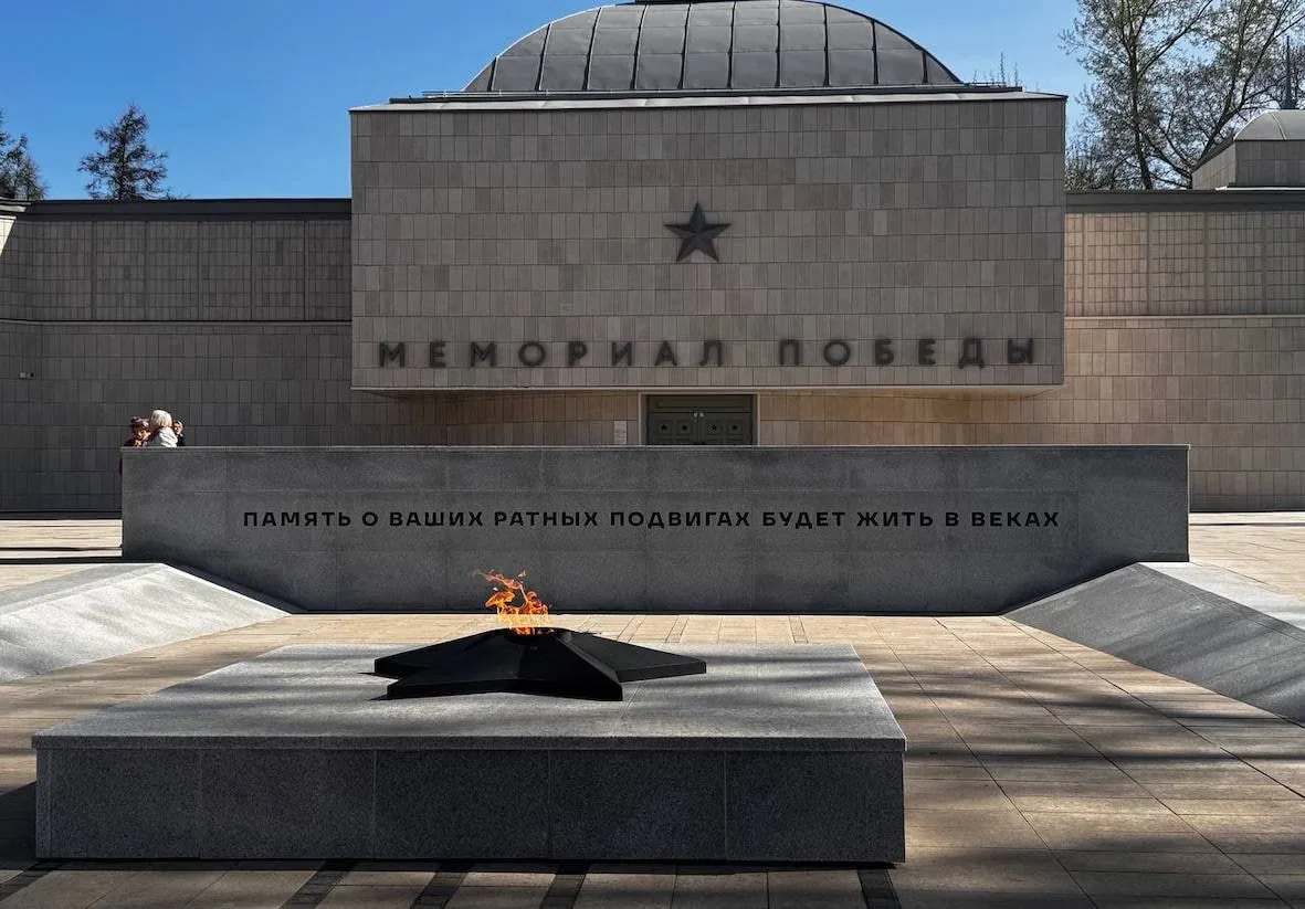 В Красноярске у «Мемориала Победы» появится огненная картина 🔥

21 июня, вечером, перед Днем памяти
