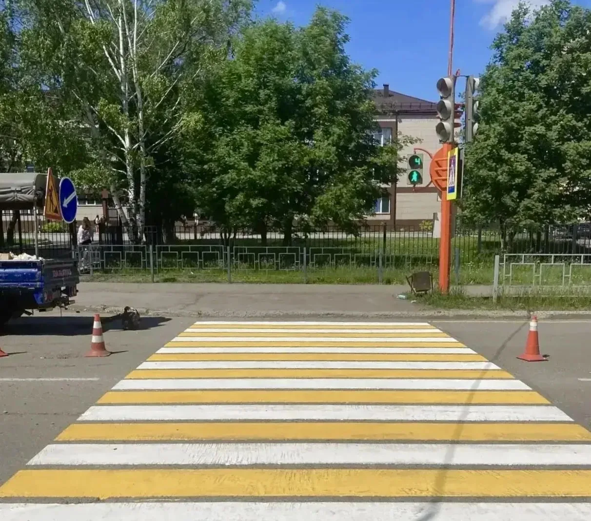 Усиливаем безопасность на дорогах у школ и детсадов.

До нового учебного года чуть больше месяца.

К