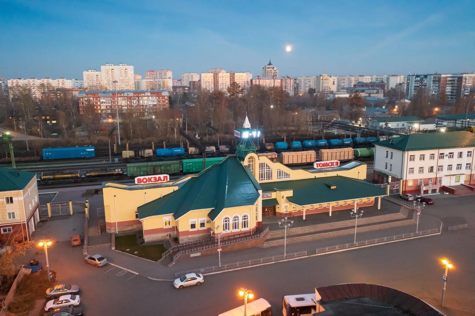 🚞В День России будут курсировать пригородные поезда по маршруту Томск-II - Асино

Пригородные поезд