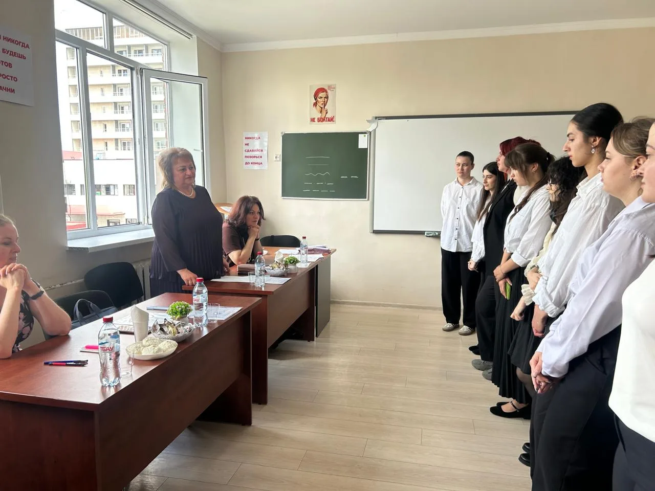 📍 Наши выпускники сдали итоговый экзамен!

Студенты группы К-ХО4 отделения художественного образова
