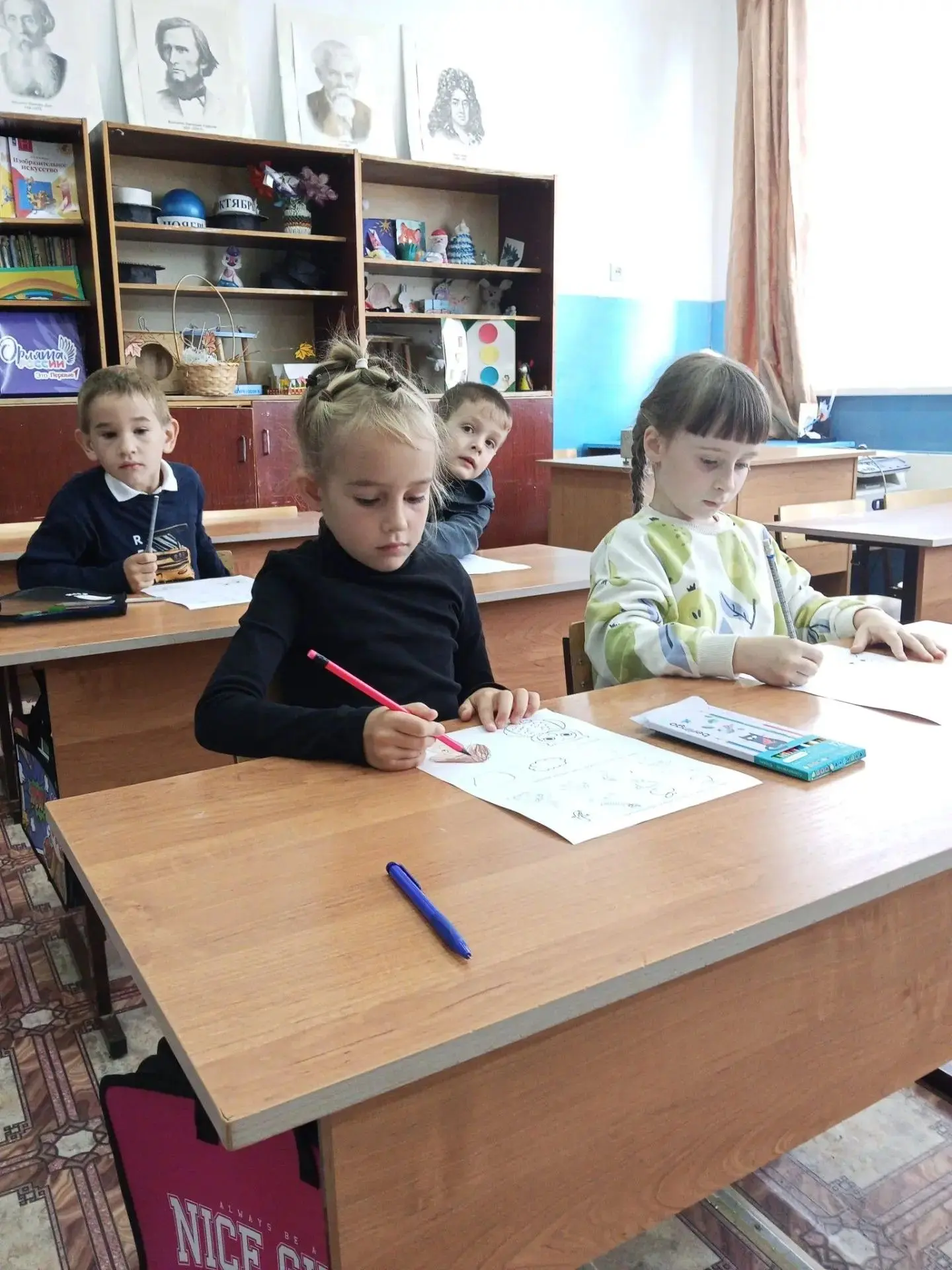 Наши будущие первоклассники проходят подготовку к школе.