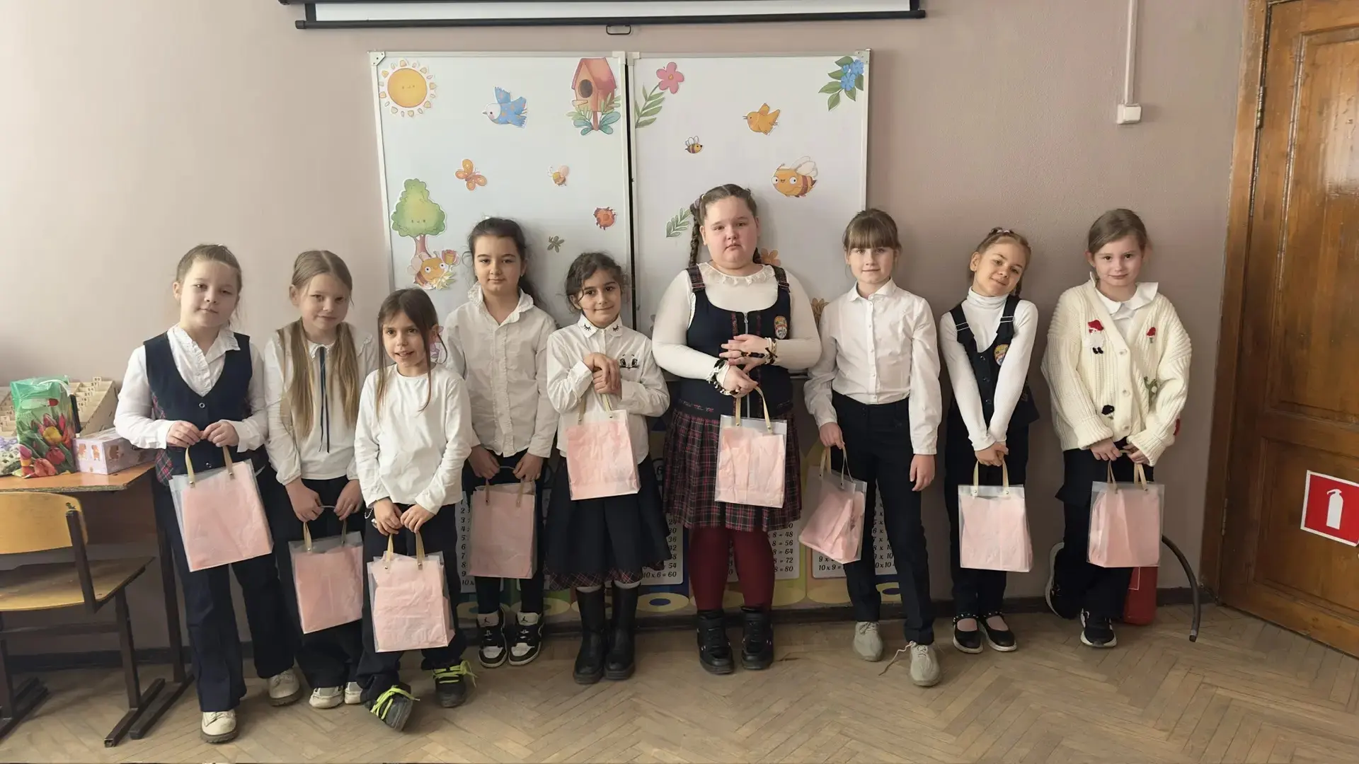 🎉 «Февромарт» в действии: двойной праздник для 2 «Г»! 🎉  В преддверии сразу двух замечательных дат в