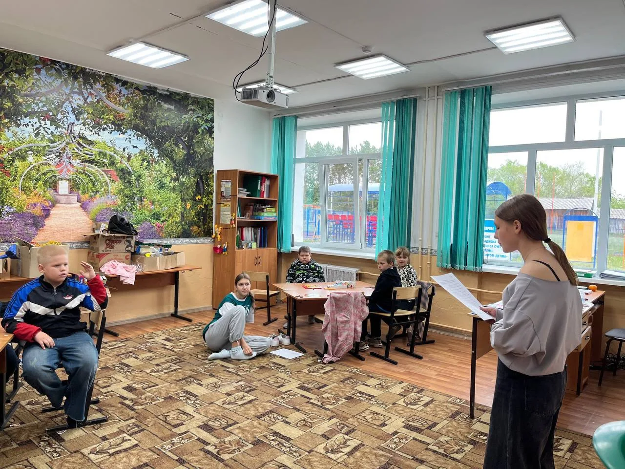 ☀️
Первый день в летнем пришкольном лагере под девизом "Праздник детства"
🎉

Летняя пора – это долг