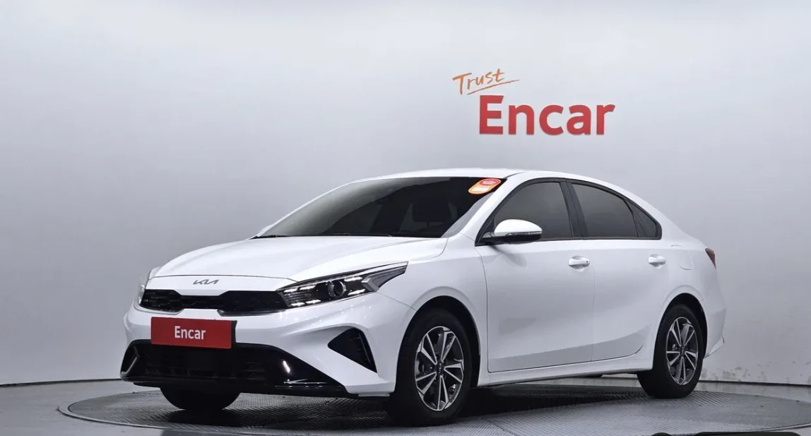 Практичный корейский седан! Kia K3 — комфорт, надежность и богатая комплектация.