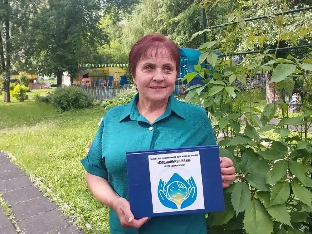 👉У Артёма и Ксении из Екатеринбурга четверо маленьких детей. Бойкие парни-тройняшки, и...