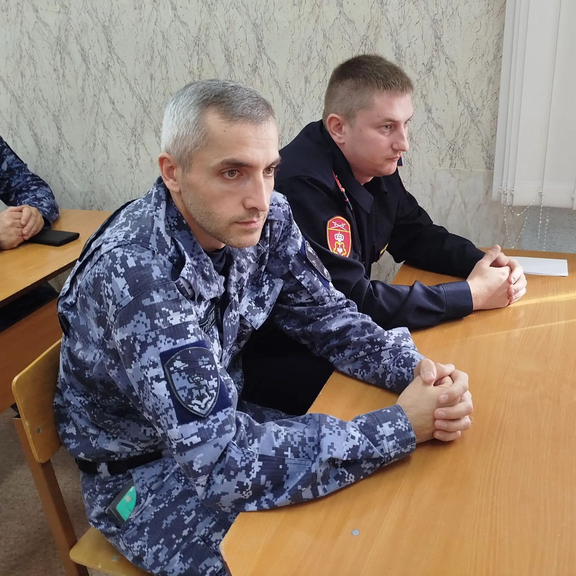 Избирком Губкинского встретился с личным составом Росгвардии.