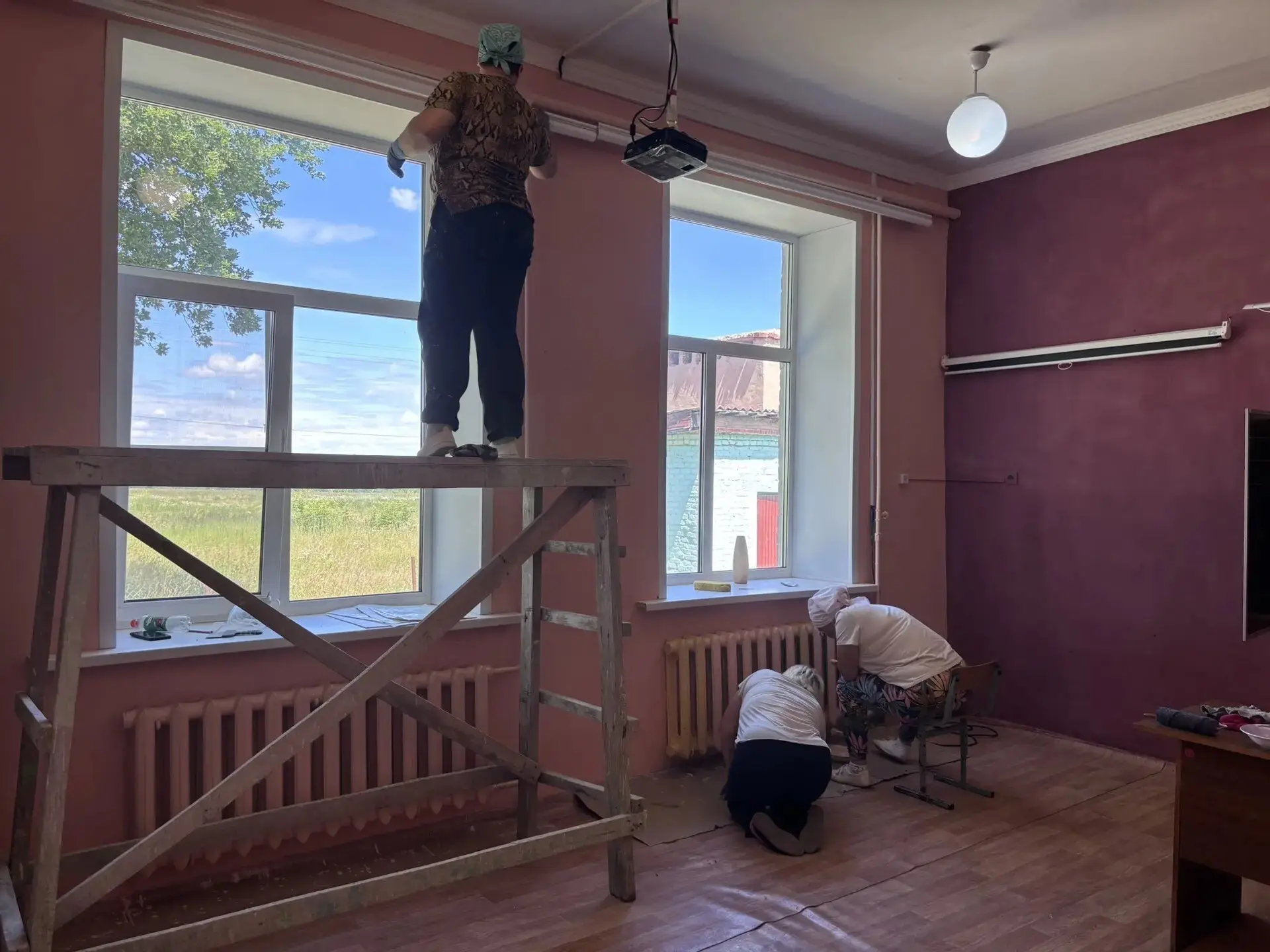 ☀️Лето — время не только каникул, но и подготовки к новому учебному году. Совсем скоро в этот кабине