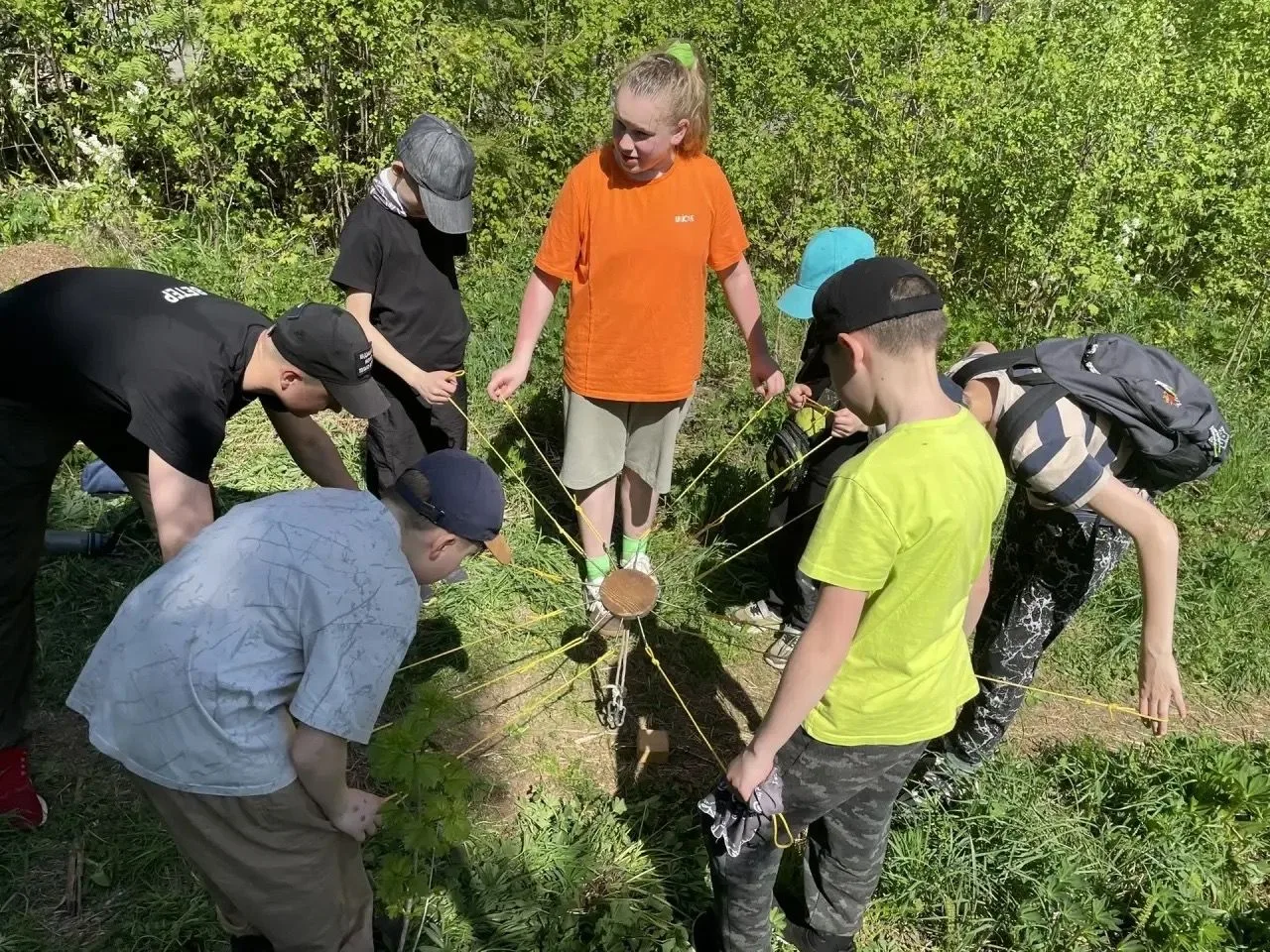 17 мая команда 5а класса «Пятое измерение» заняла 1 место в общегородском весеннем турслёте от клуба