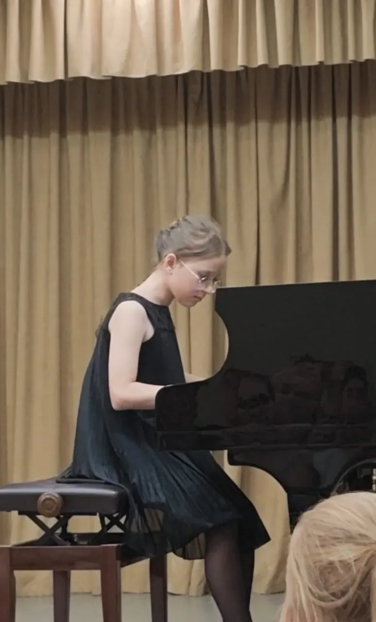 🎹 Яковлева Таисия, учащаяся 5 класса отделения фортепиано, стала Лауреатом II степени Международног