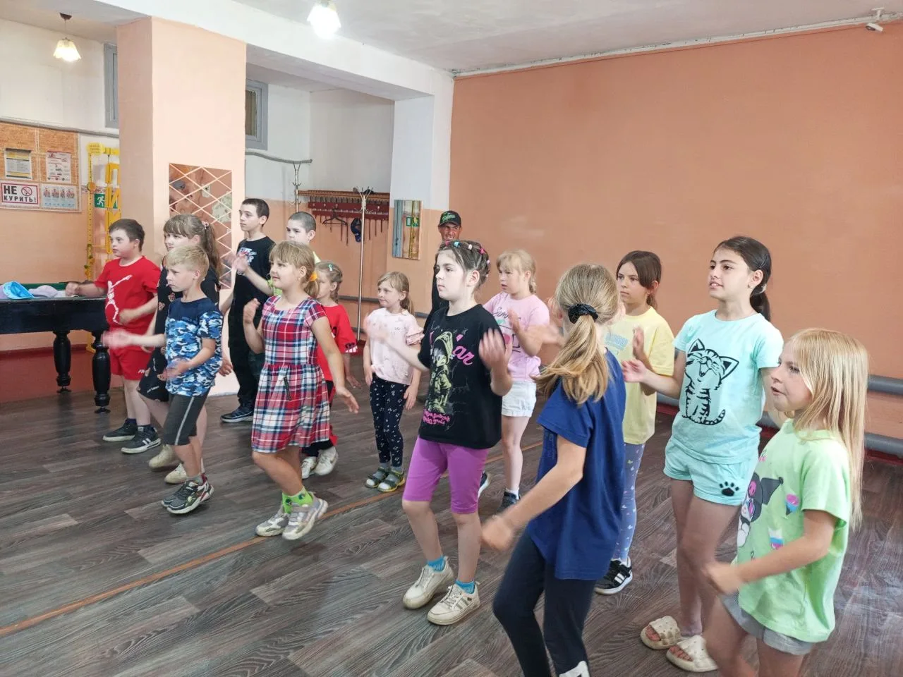 5 июня мы знакомились с традициями и играми татар. Потом мы ходили в клуб, где услышали...