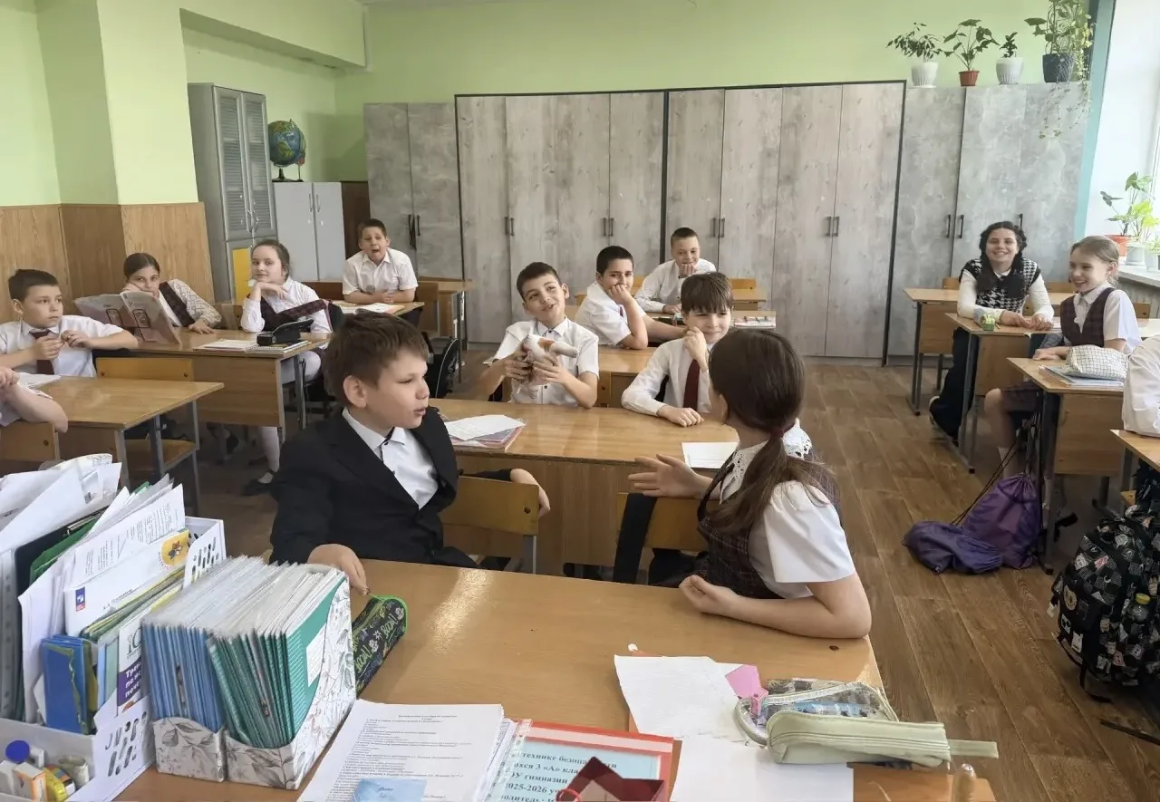 🧠✨ В рамках «Недели психологии» с учащимися начальных классов было проведено игровое занятие «Волшеб