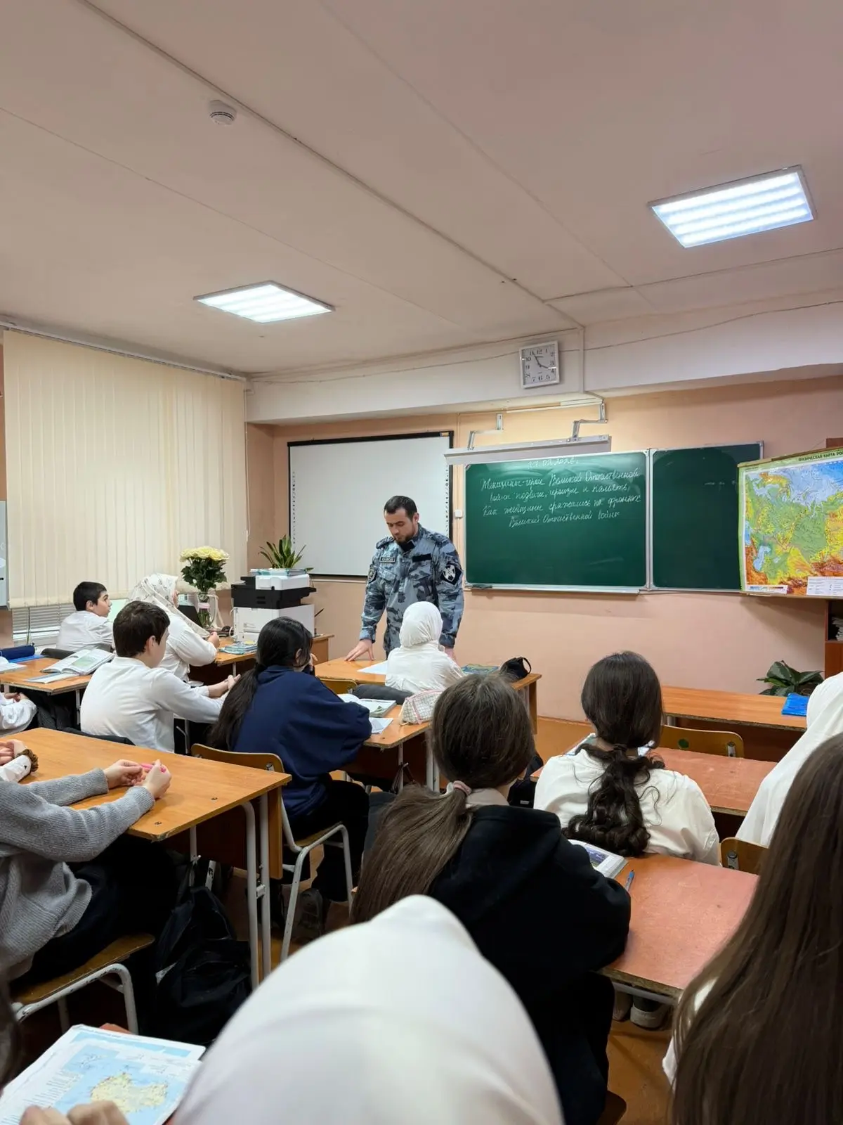 Сегодня, 27 февраля,  сотрудник ОМОН «Горец» Управления Росгвардии по республике Дагестан, майор пол