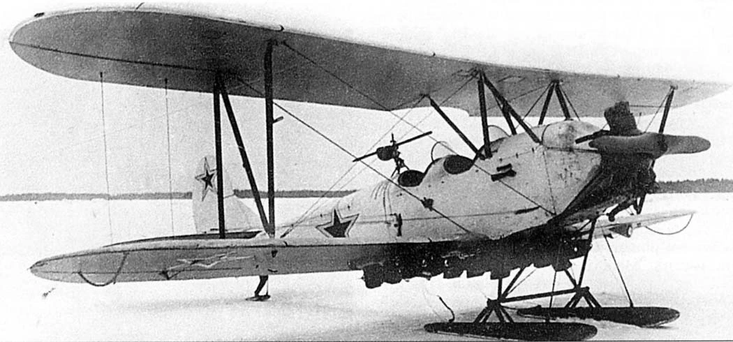 Лёгкий многоцелевой самолёт биплан Поликарпов По-2.
24 июня 1927 года состоялся первый полёт лёгкого