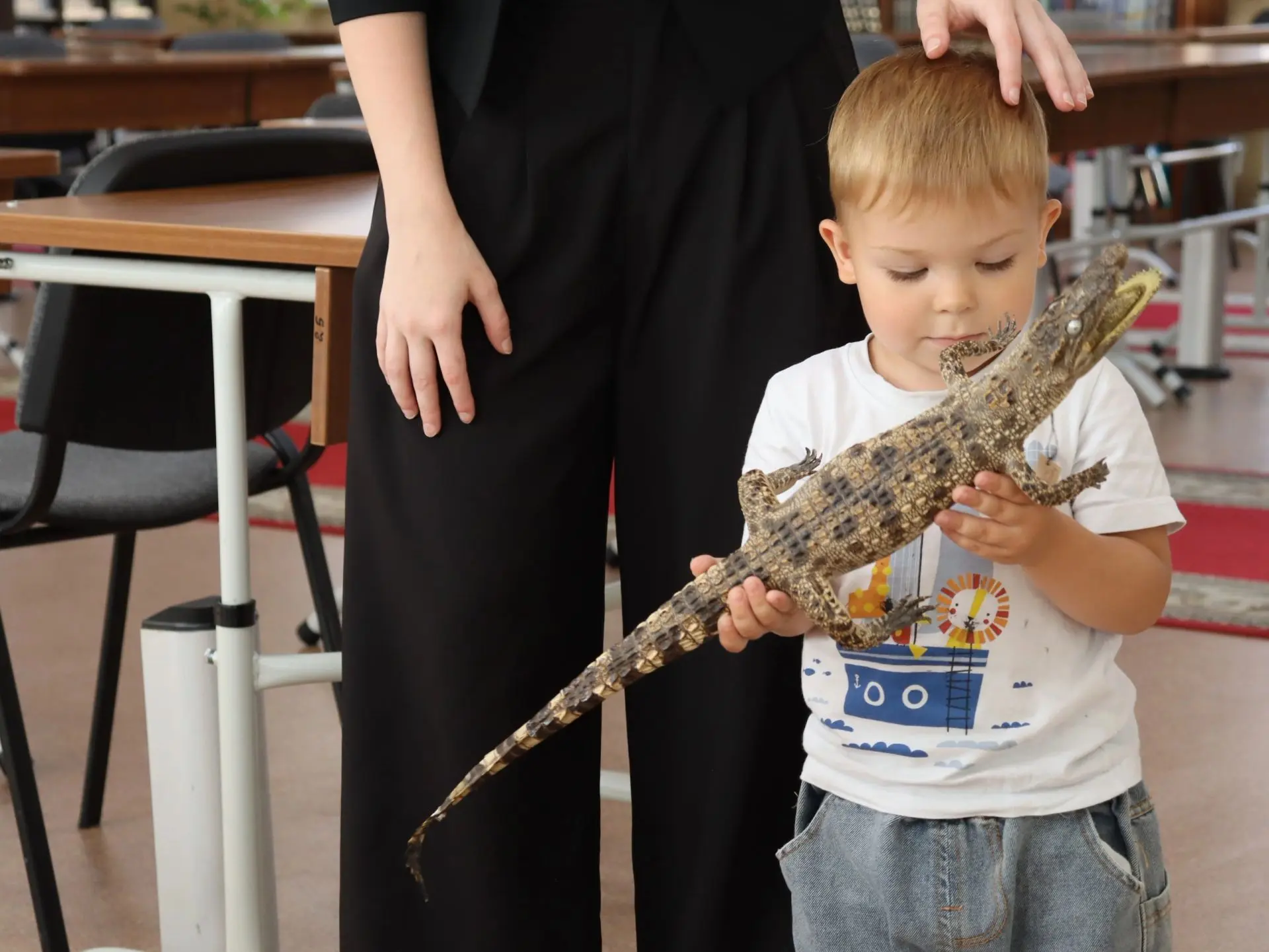 Трогать разрешается: как Матвей подружился с крокодилом 🐾🐊