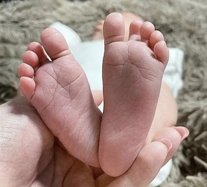В Тюмени в Родильном доме № 3 женщина родила восьмого ребенка.