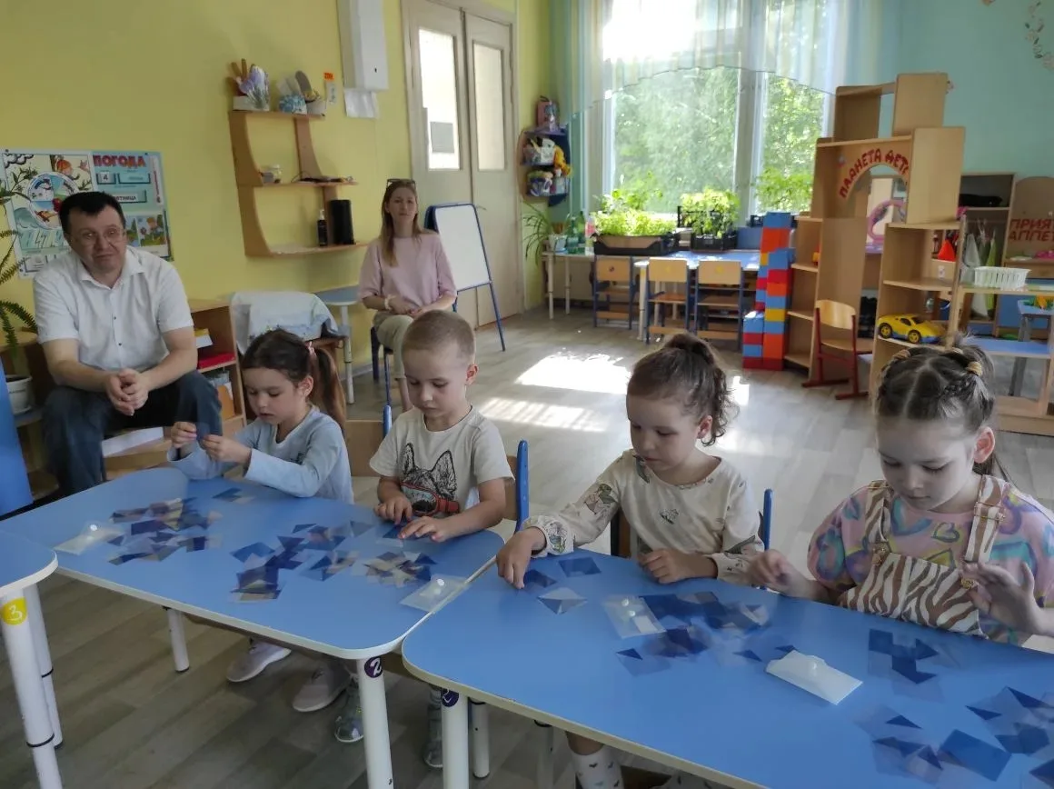 В поисках плода знаний: в детском саду прошло отчётное занятие кружка «Лабиринты игры»

В детском са