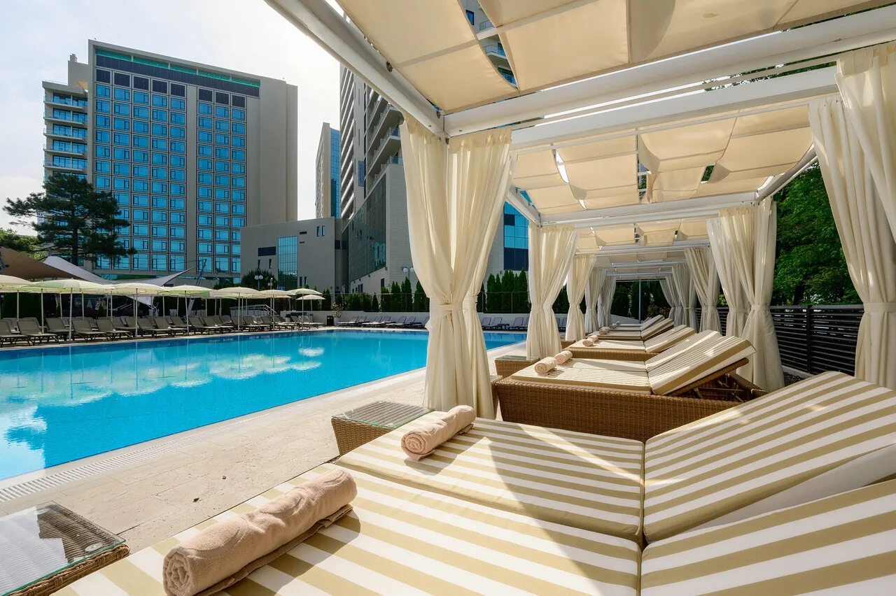 Pullman Sochi Centre 5*
Сочи

Один из лучших отелей на побережье Сочи, имеющий заслуженные 5 звезд. 