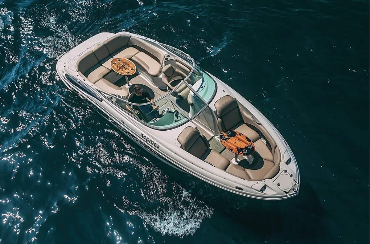 Кортез
👴 до 11 человек
⚓️ Грибоедова
🚾 Туалет ➕
💳 от 13 000 час

https://78kater.ru/katera/kortez