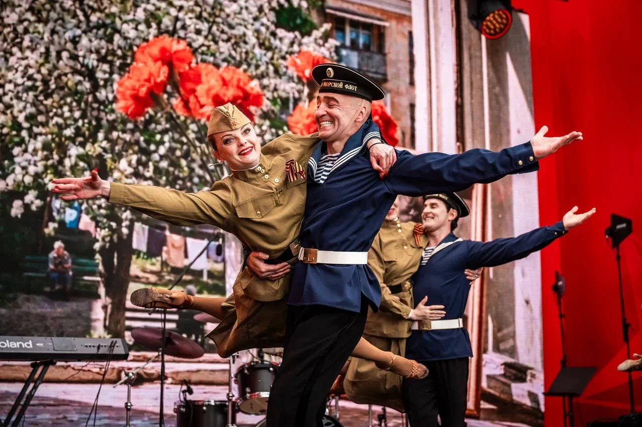 🌞Майские праздники нас не отпускают!   Смотрим фотографии, которые выложили в альбомы группы Кинопар