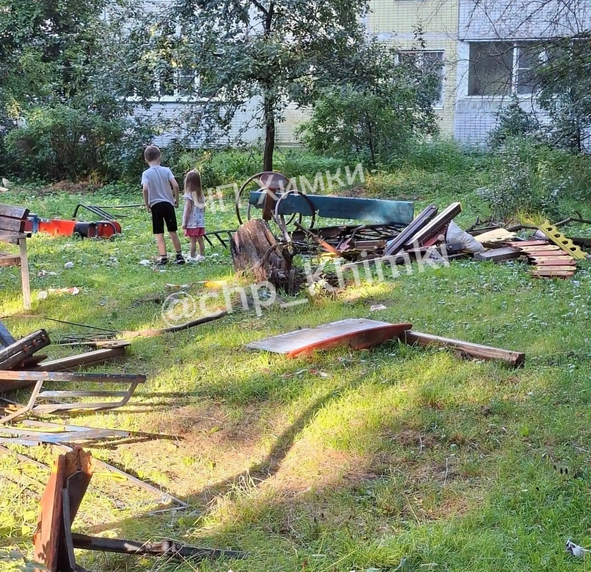 🚨 ЧП на детской площадке в Новогорске!